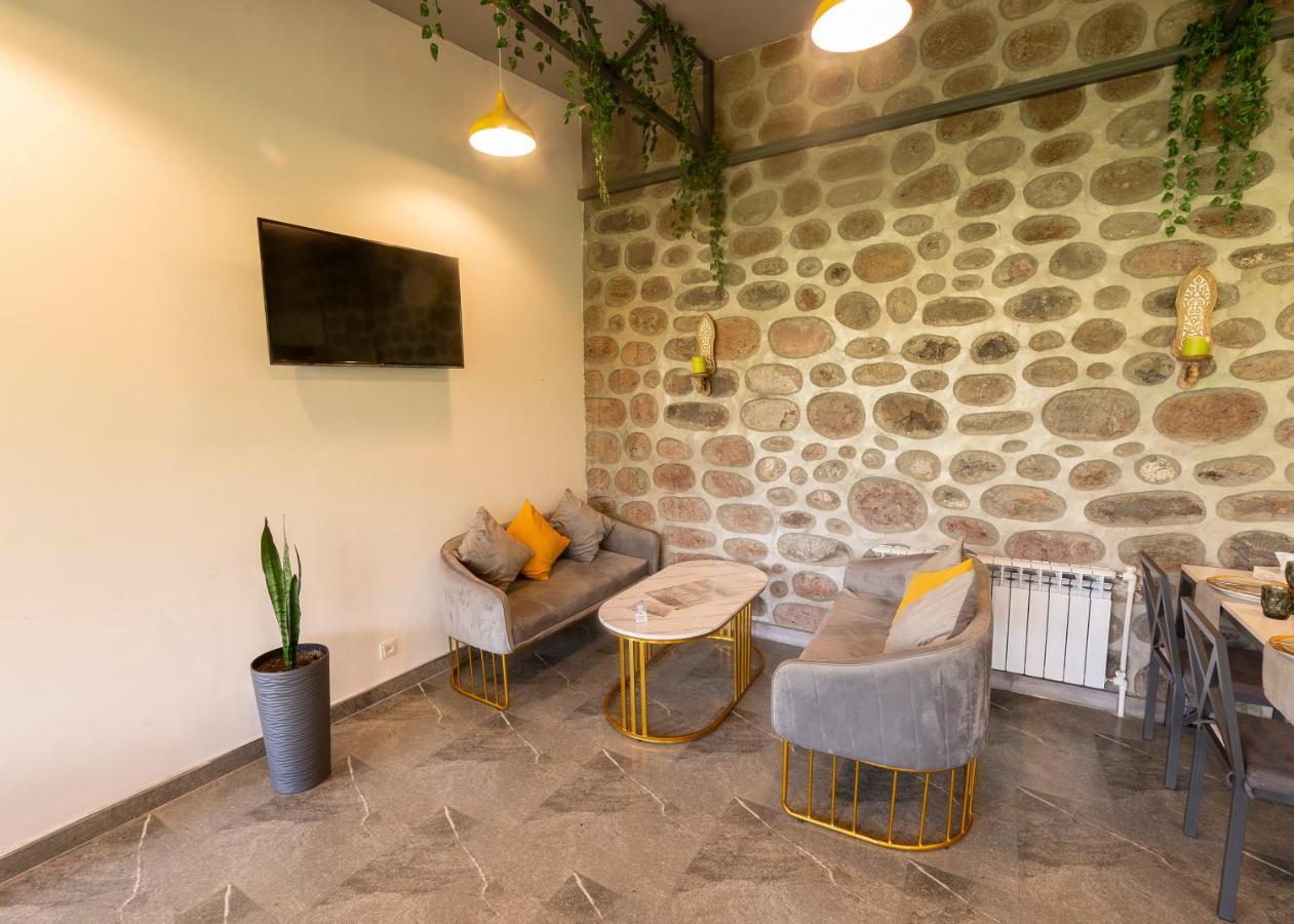 Hotel Popock Goris Extérieur photo