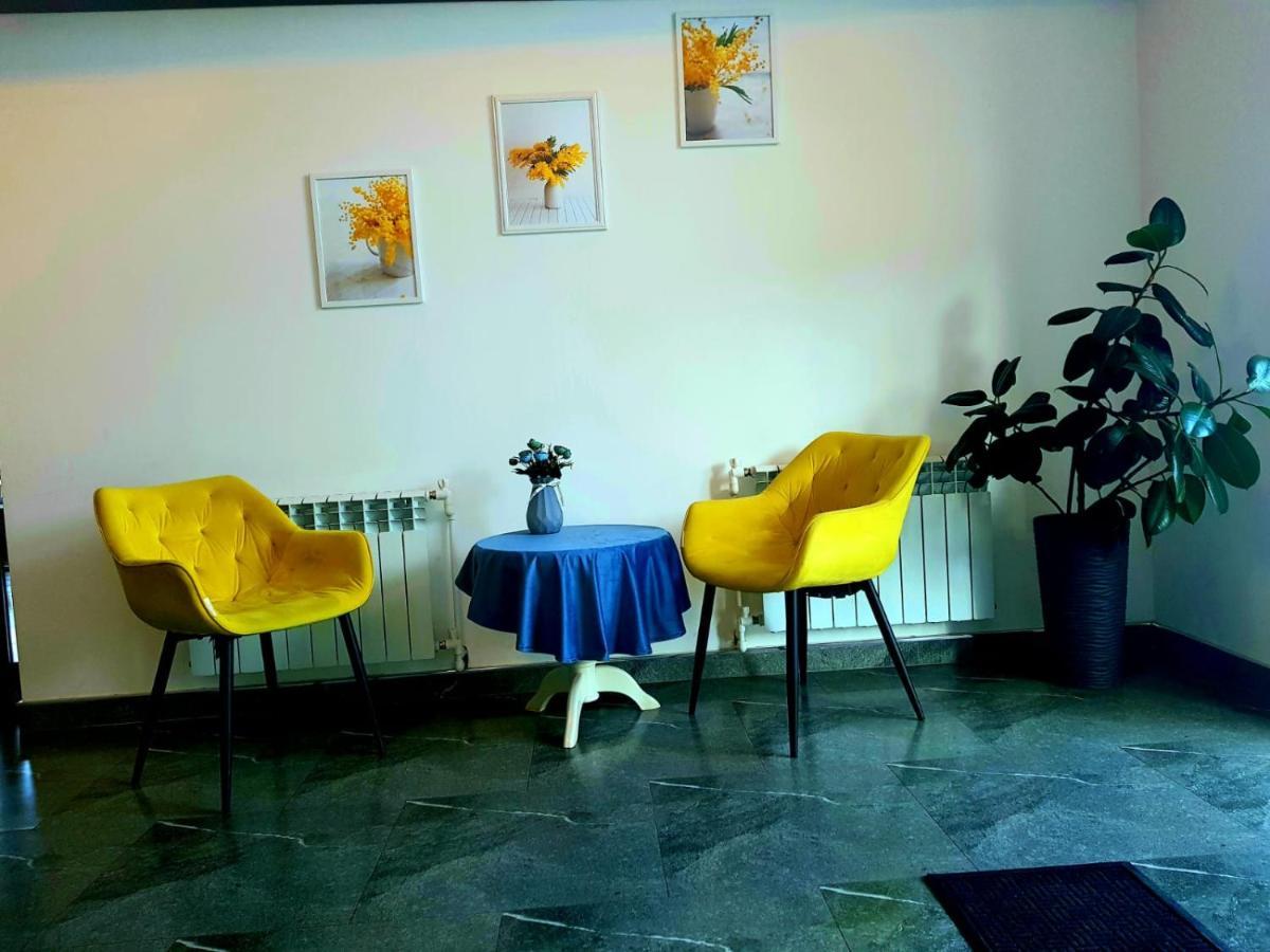 Hotel Popock Goris Extérieur photo